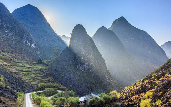 HANOI - HA GIANG AND FAR NORTHEAST BIKING TOUR