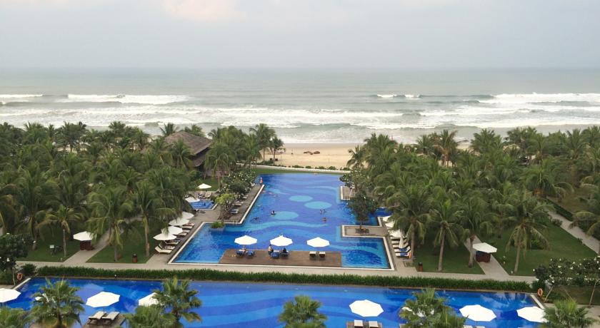 DANANG AIRPORT PICKUP & DROP-OFF TO VINPEARL DANANG BEACH RESORT